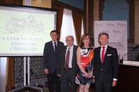 De izquierda a derecha, Jos Carlos Gmez Villamandos, Antonio Gzquez, Julieta Mrida y Rafael Jordano, minutos antes del comienzo del acto de clausura de curso de la Ctedra