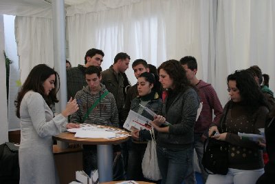 Inaugurada la IV Feria del Empleo de la Universidad de Crdoba