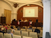 De izq a dcha. Jos Manuel Retenaga, Pilar Garca y Soledad Gmez